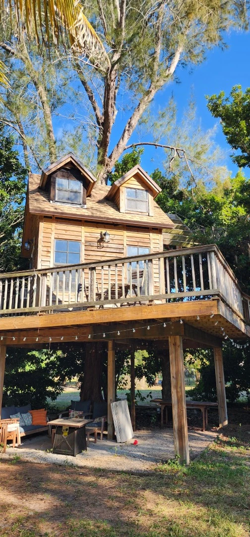 treehouse cabin stays in florida
